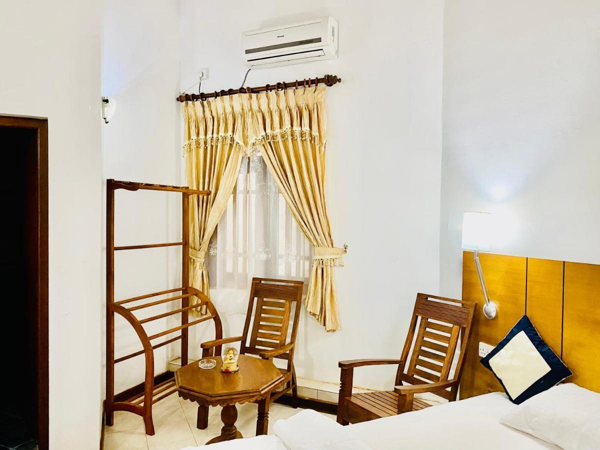 היקדואה Hikka Paradise Guest House מראה חיצוני תמונה
