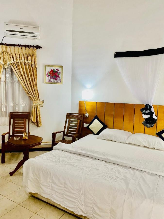 היקדואה Hikka Paradise Guest House מראה חיצוני תמונה
